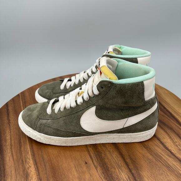 Nike Blazer Mid 77 Shoes Womens Size 9 Olive Suede Casual Athletic Gym Sneakers - Picture 3 of 9